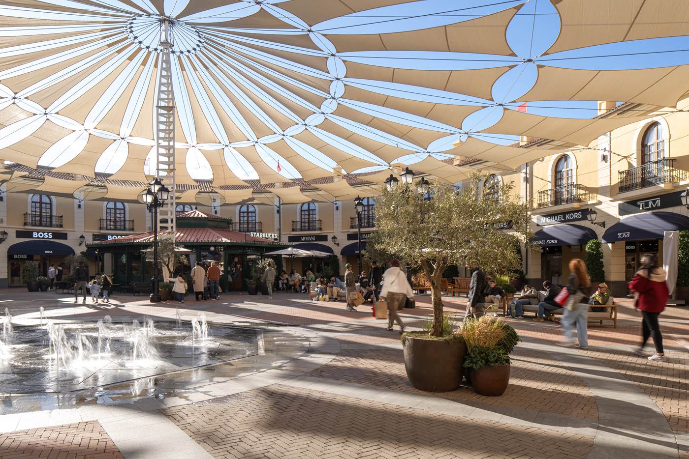 McArthurGlen Spring Summer 2025