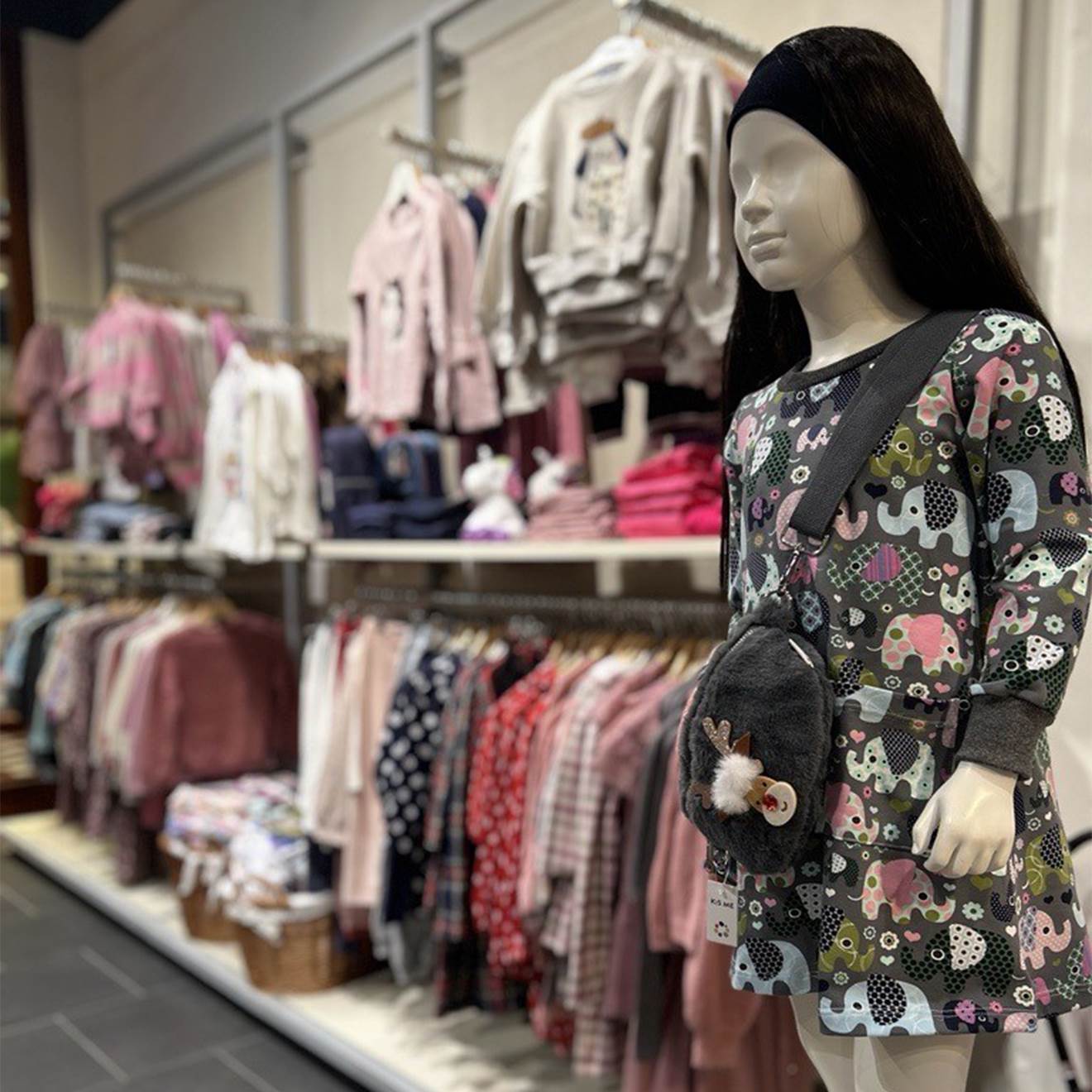 KINDERMODE VON EVELINE STRASSER