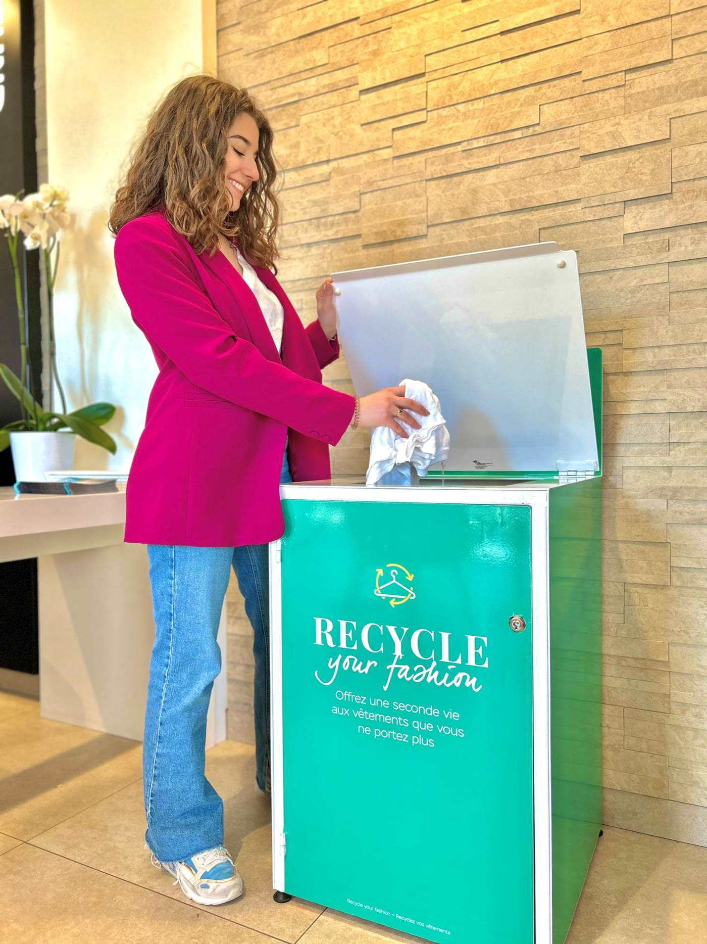Recycling clothes